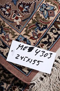 A rug, Esfahan, part silk, ca 245 x 155 cm.
