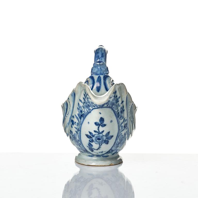 A Dutch faience saucer, 18th century.