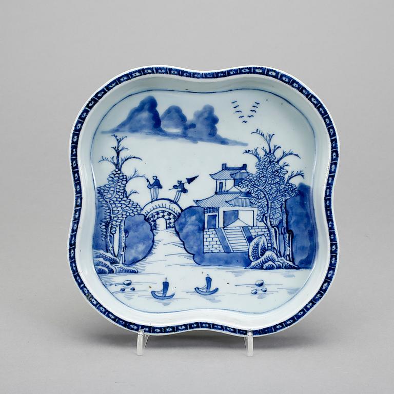FAT / SALADIERE, porslin, Kina, 1800-tal.