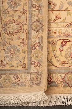 Carpet, Kashmir, ca 250 x 175 cm.