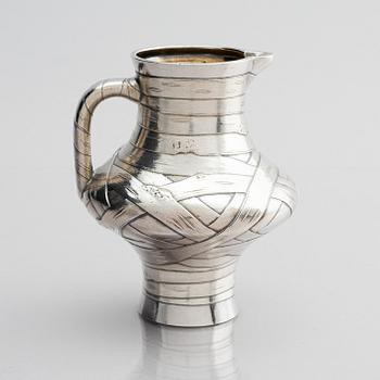 Sazikov, gräddkanna, förgyllt silver, Moskva 1881.