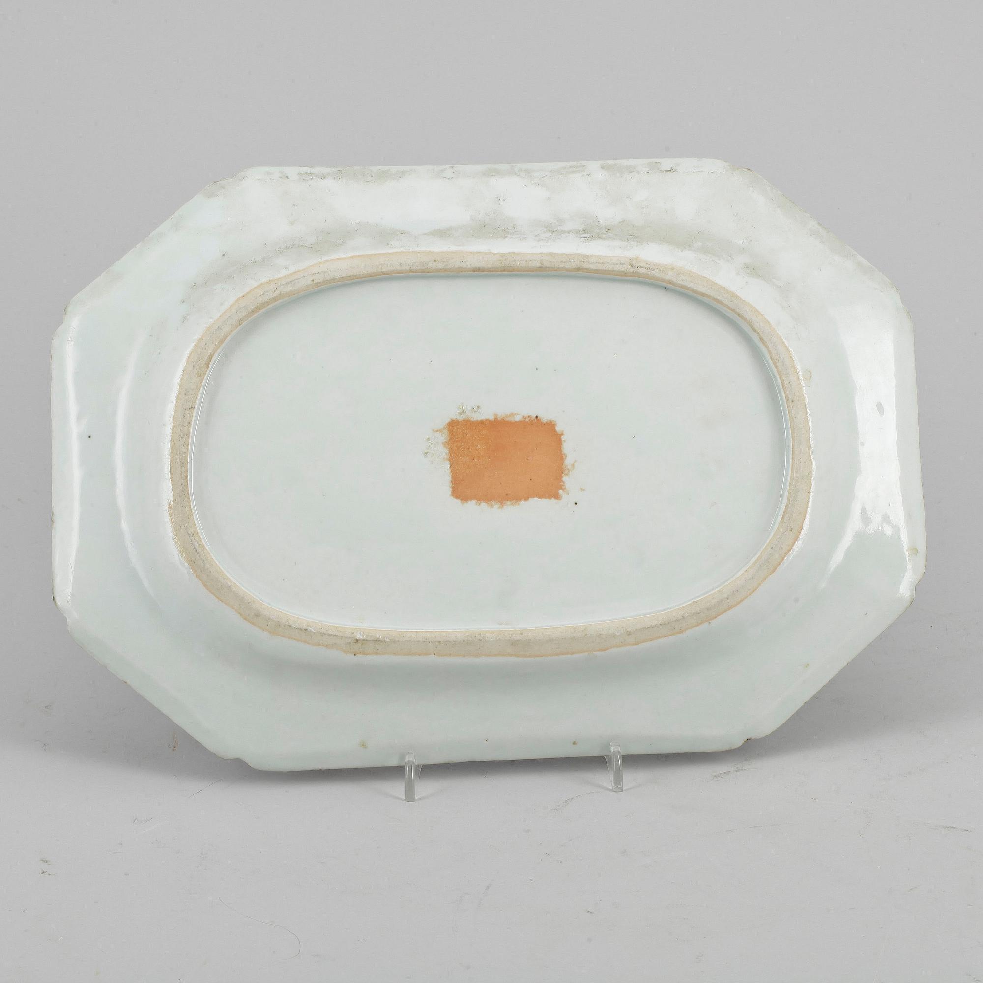 STEKFAT, porslin, Kina, Qing dynastin, Qinalong (1735-96).
