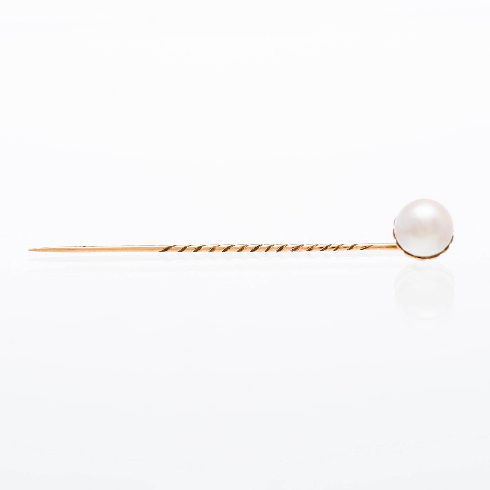 SOLMIONEULA, viljelty helmi, 14K kultaa. Kaarlo Lappalainen, Helsinki 1929.