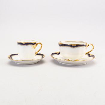 A 122 pcs of Limoges porcelain dinner service.