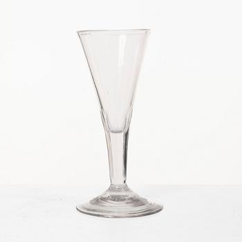 Cut glass, 1 + 4 similar, 19th century.