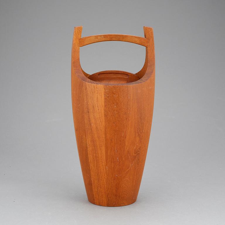 JENS H QUISTGAARD, ishink med lock, Dansk Designs, Danmark 1950-tal.