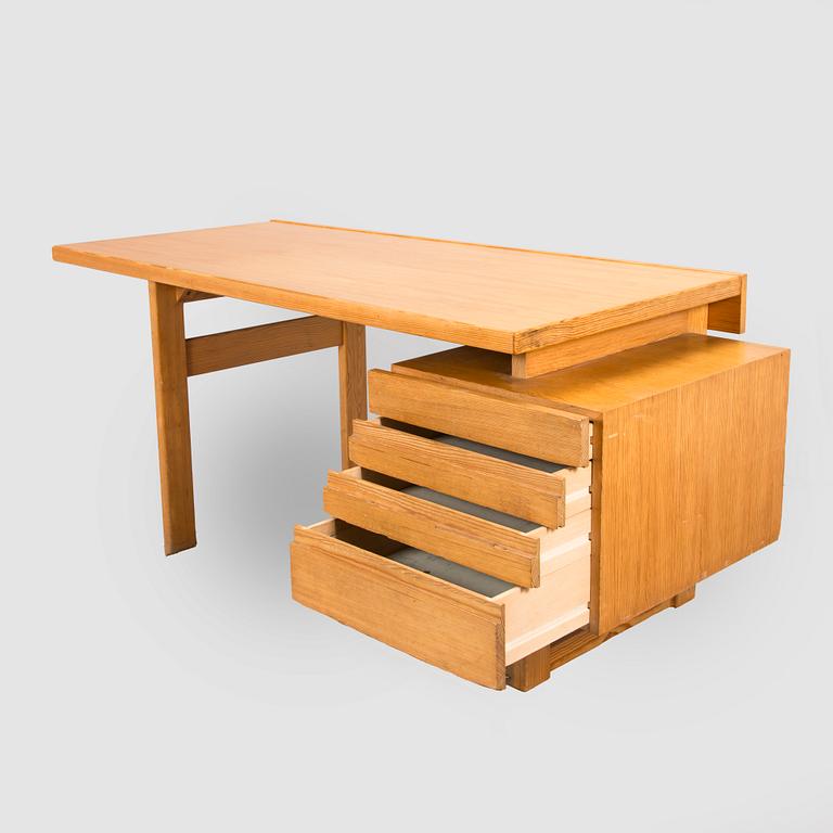 Olavi Hänninen, skrivbord "Paletti", HMN Huonekalu Mikko Nupponen, Lahtis, Finland, 1960-tal.