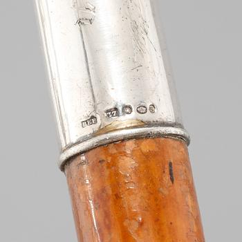 KÄPPAR, 5 st, varav tre med silverkrycka, 1900-tal.
