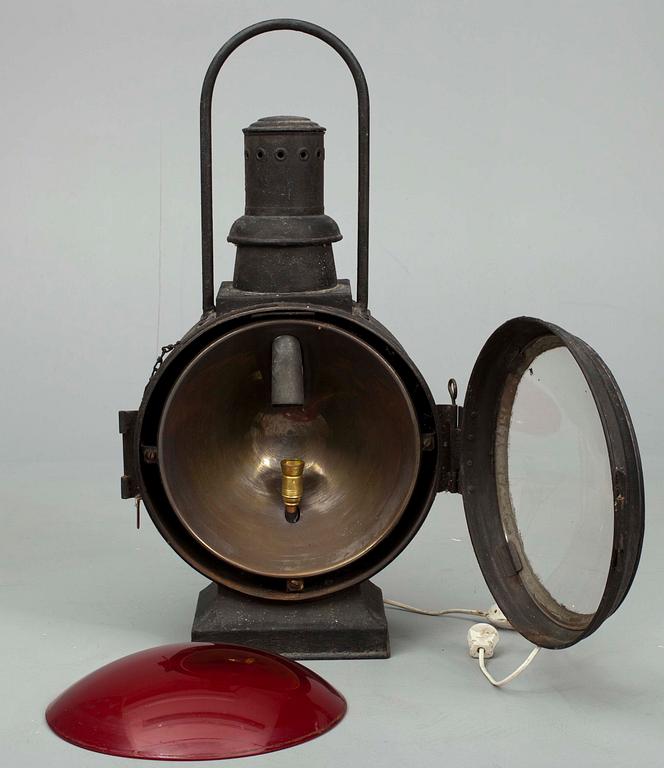 LYKTA/LAMPA, plåt samt glas, 1900-talets början.