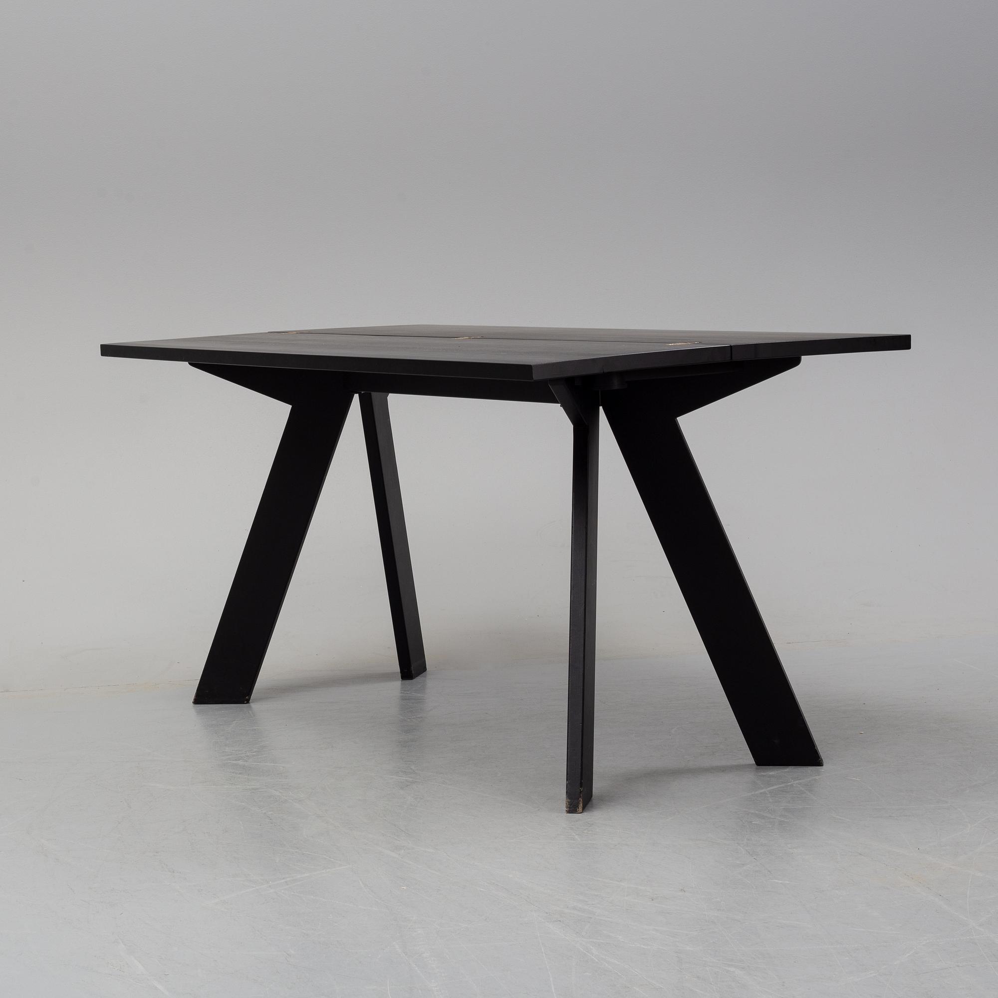 A 'Simsalabim' table by Börge Lindau for Blå Station, designed 1993.