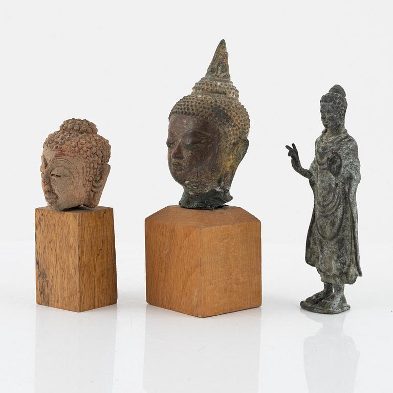 Skulpturer, tre stycken, Thailand, 1900-tal.