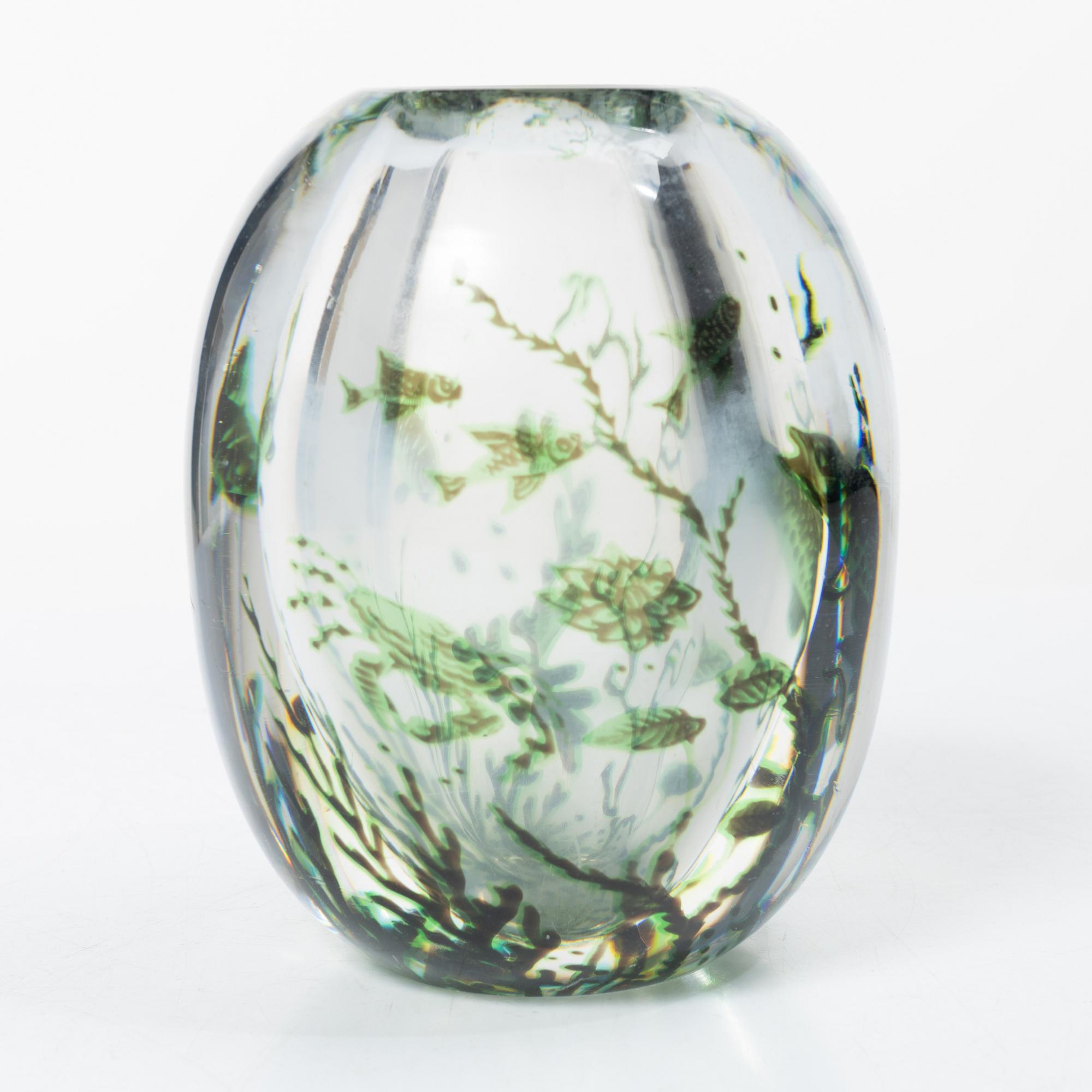 Edward Hald, A “fish graal” vase, Orrefors, mid-20th century.