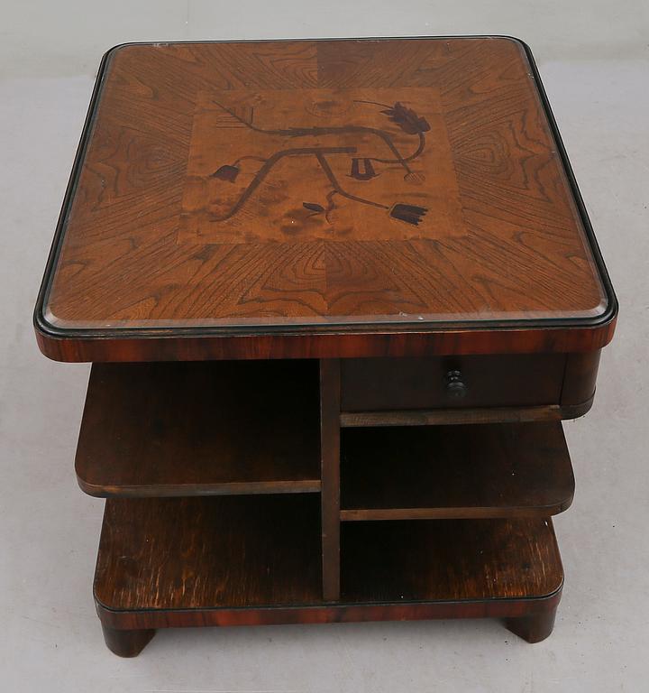 BORD, 1900-talets första hälft.