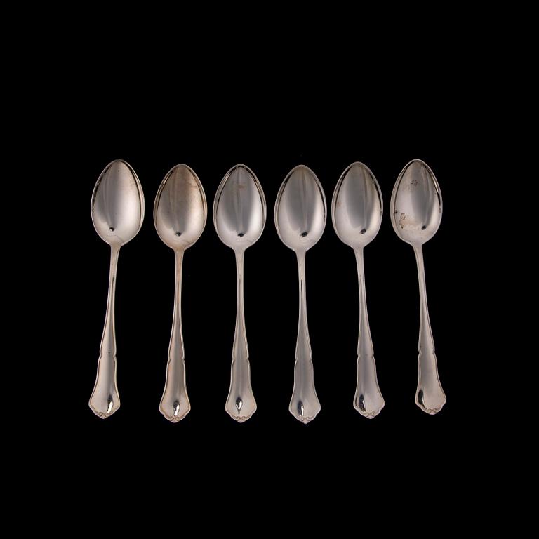 BESTICKUPPSÄTTNING i SCHATULL, 35 delar, silver, "Chippendale". Vikt utan knivar och tårtbestick 710 g.