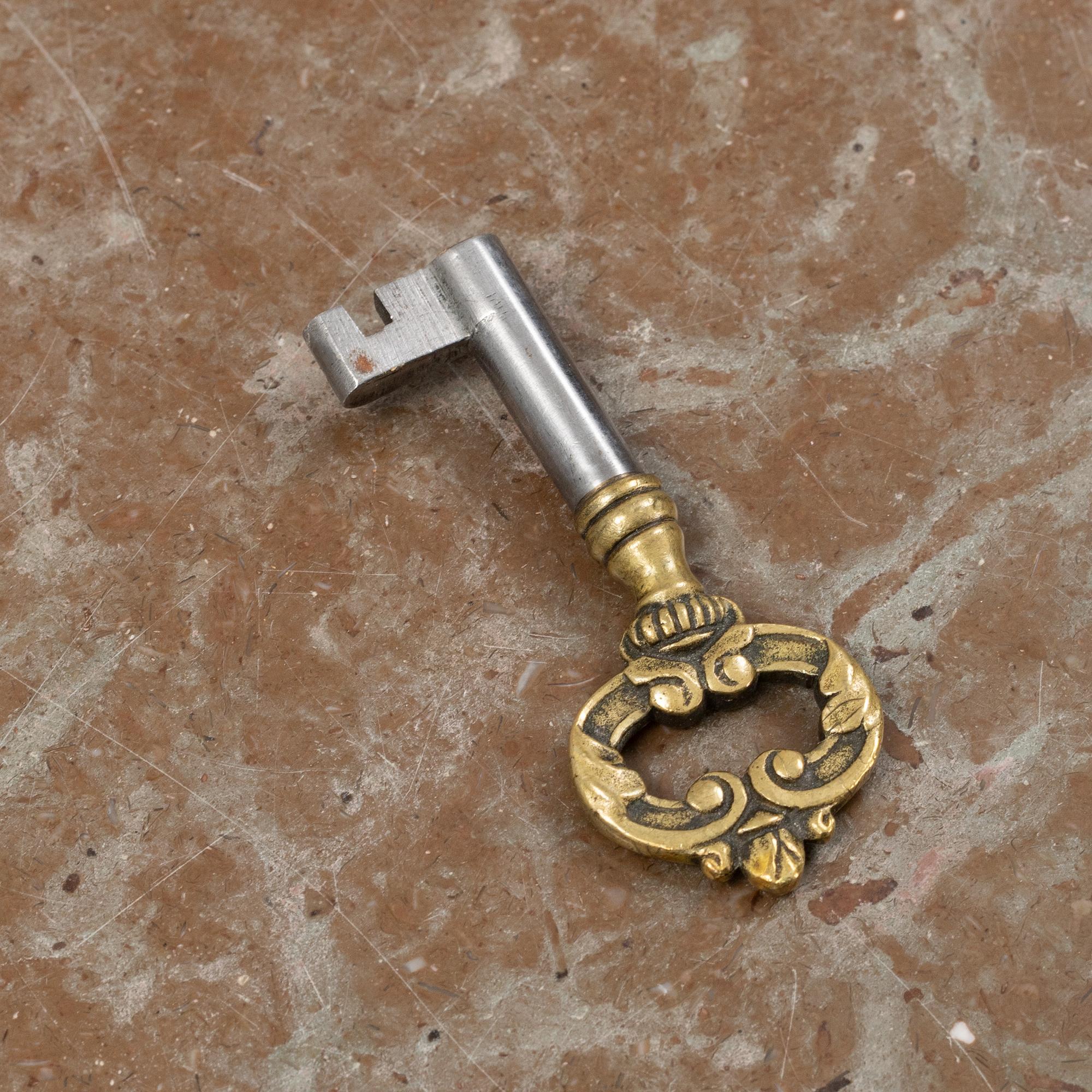 Byrå, 1800-tal, empire, 1800-talets första hälft.