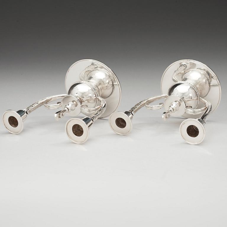 ERIK FLEMING, kandelabrar, ett par, Atelier Borgila, Stockholm, 1930, sterling.