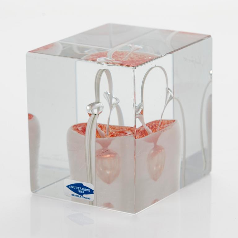 Oiva Toikka, årskub, signerad Oiva Toikka, Nuutajärvi 1985, 612/2000.