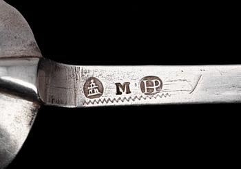 MATSKED, silver. Henning Petri, Nyköping 1700. Vikt 48 g.