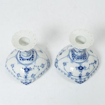 Royal Copenhagen, "Musselmalet", coffee service, 38 pieces, porcelain, full and half lace.