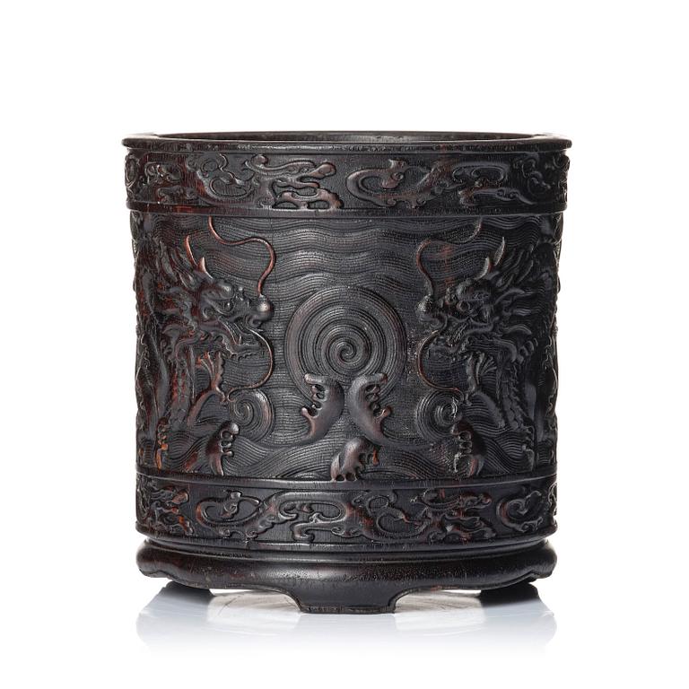 A five clawed dragon brush pot, Qing dynasty.