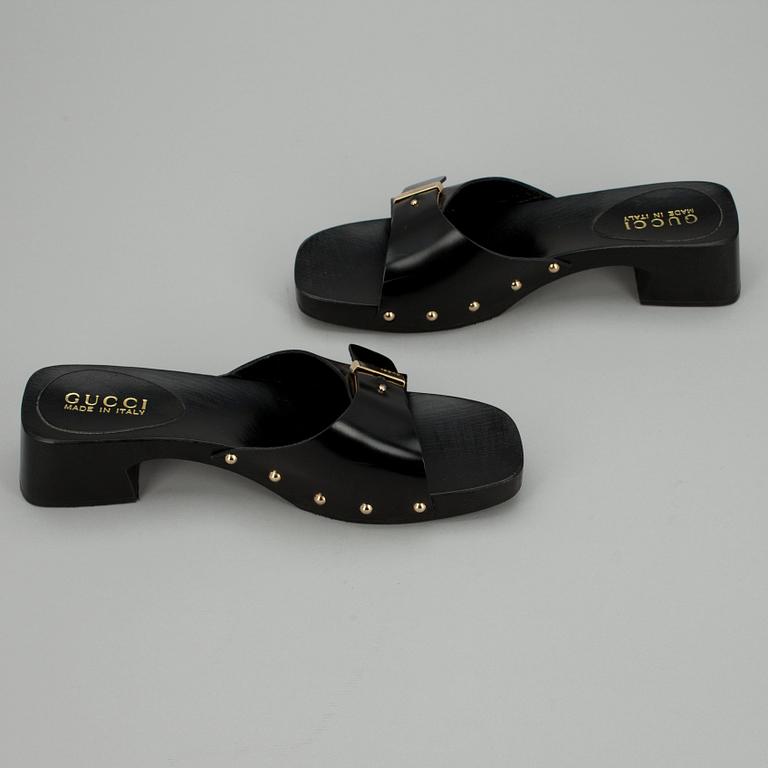 SKOR, sandaler, Gucci.