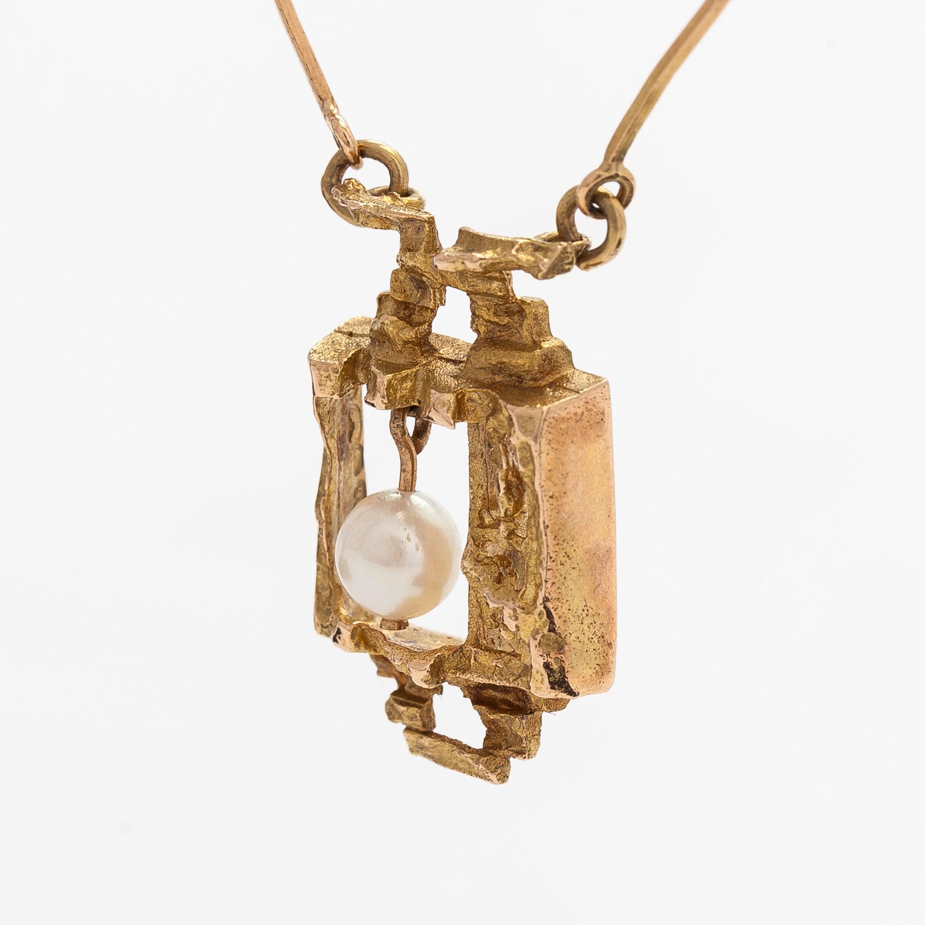 Björn Weckström, "Magic pearl," necklace, cultured pearl, 14K gold, Lapponia 1968.