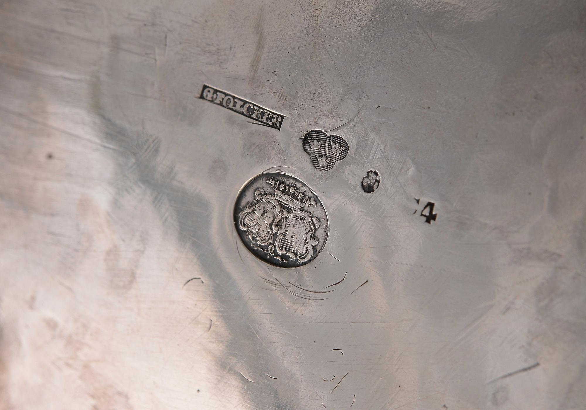 SOKERILIPAS, hopeaa. Gustaf Folcker Tukholma 1833. Paino 682 g.