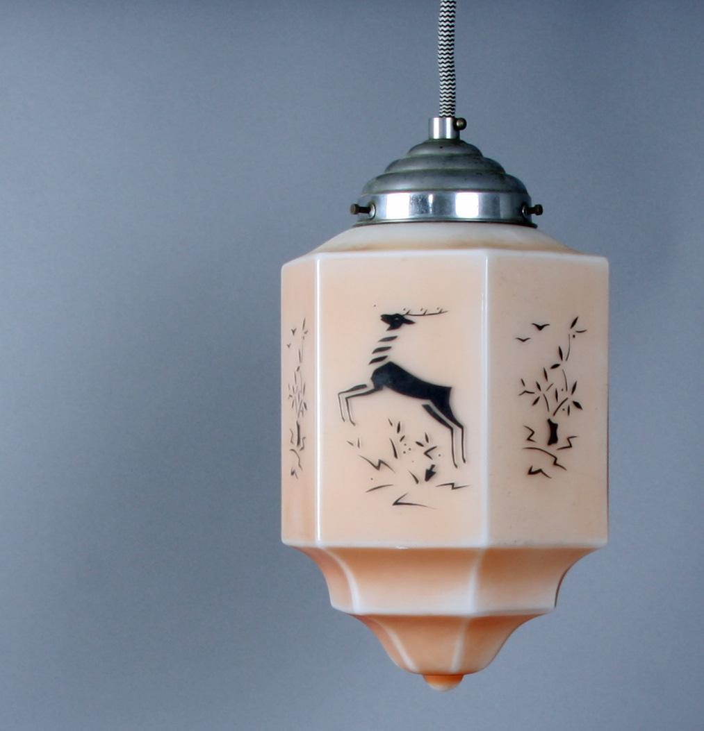 TAKLAMPA, glas, 1900-talets första hälft.