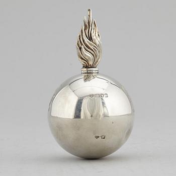 Sugar caster, silver,  Goldsmiths & Silversmiths Co, London 1904-1905.