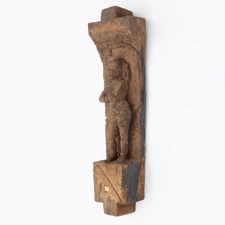 Relief/arkitektoniskt element, trä. Indien, 1900-tal.