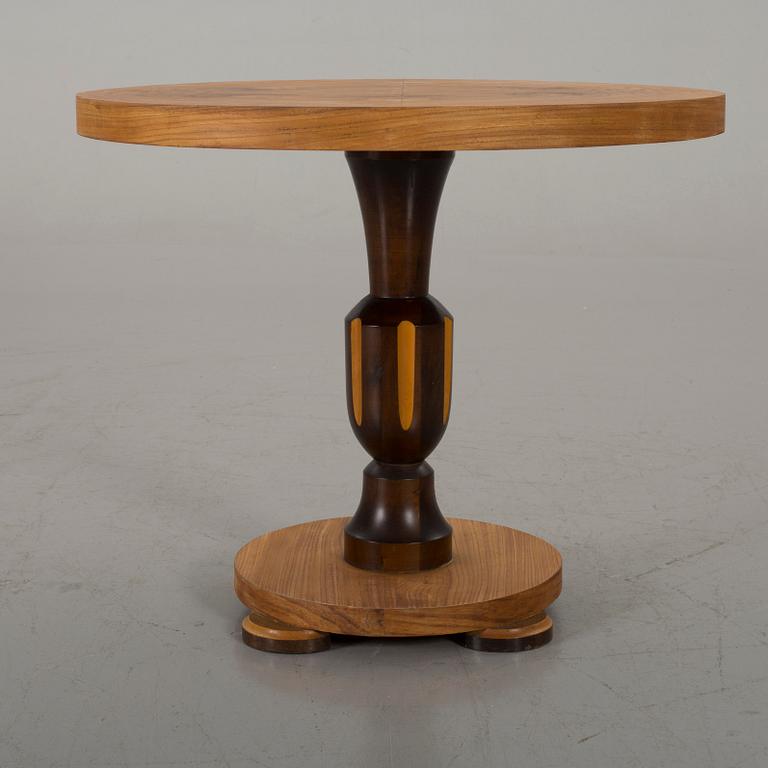 A COFFEE TABLE FROM 1930/40'S.