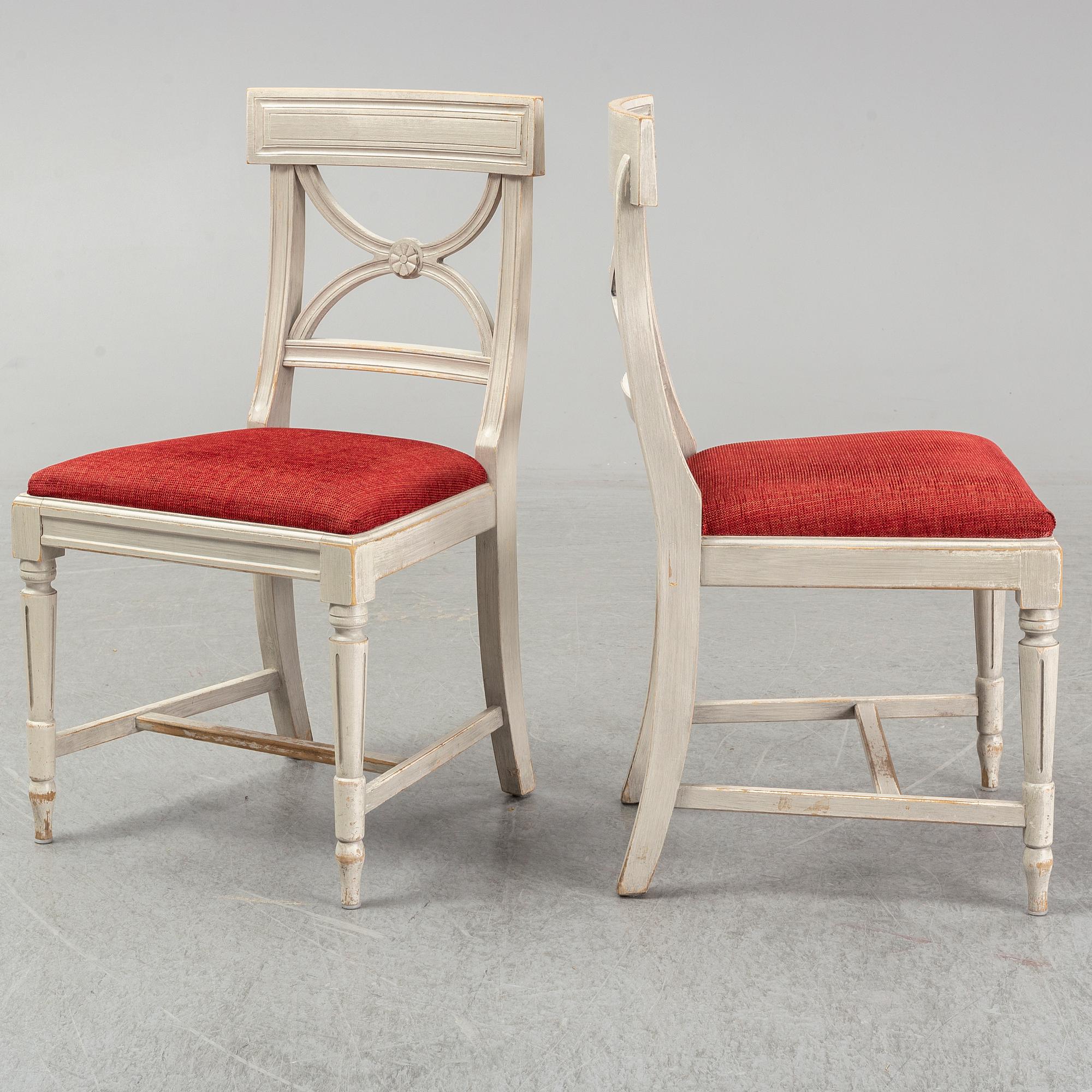 Eight late 20th century Gustavian style chairs.