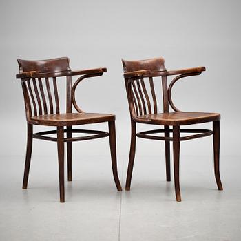 KARMSTOLAR, ett par, Thonet, 1900-talets första hälft.
