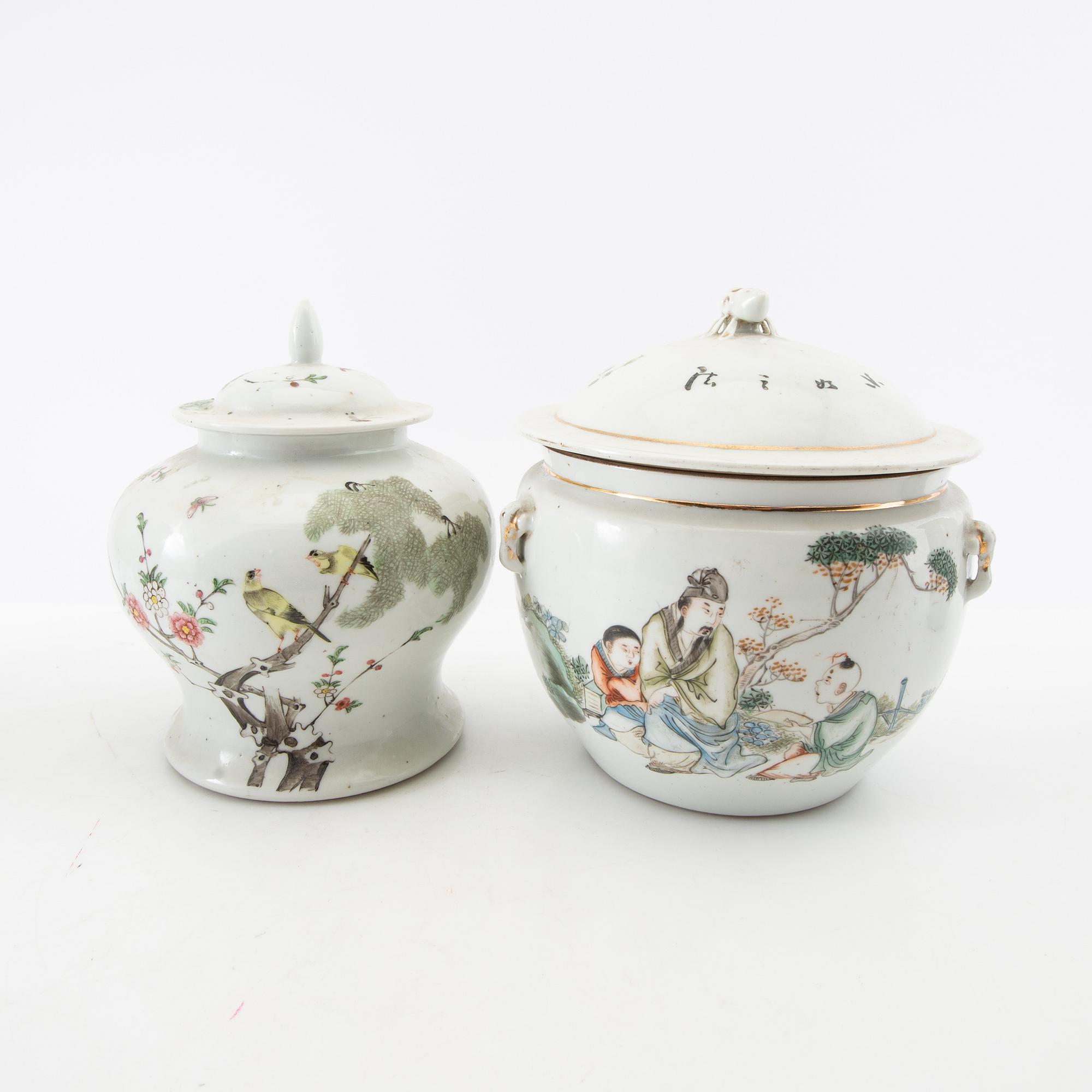 Lock urns 3 pcs and bowl with lid China 20th century porcelain.