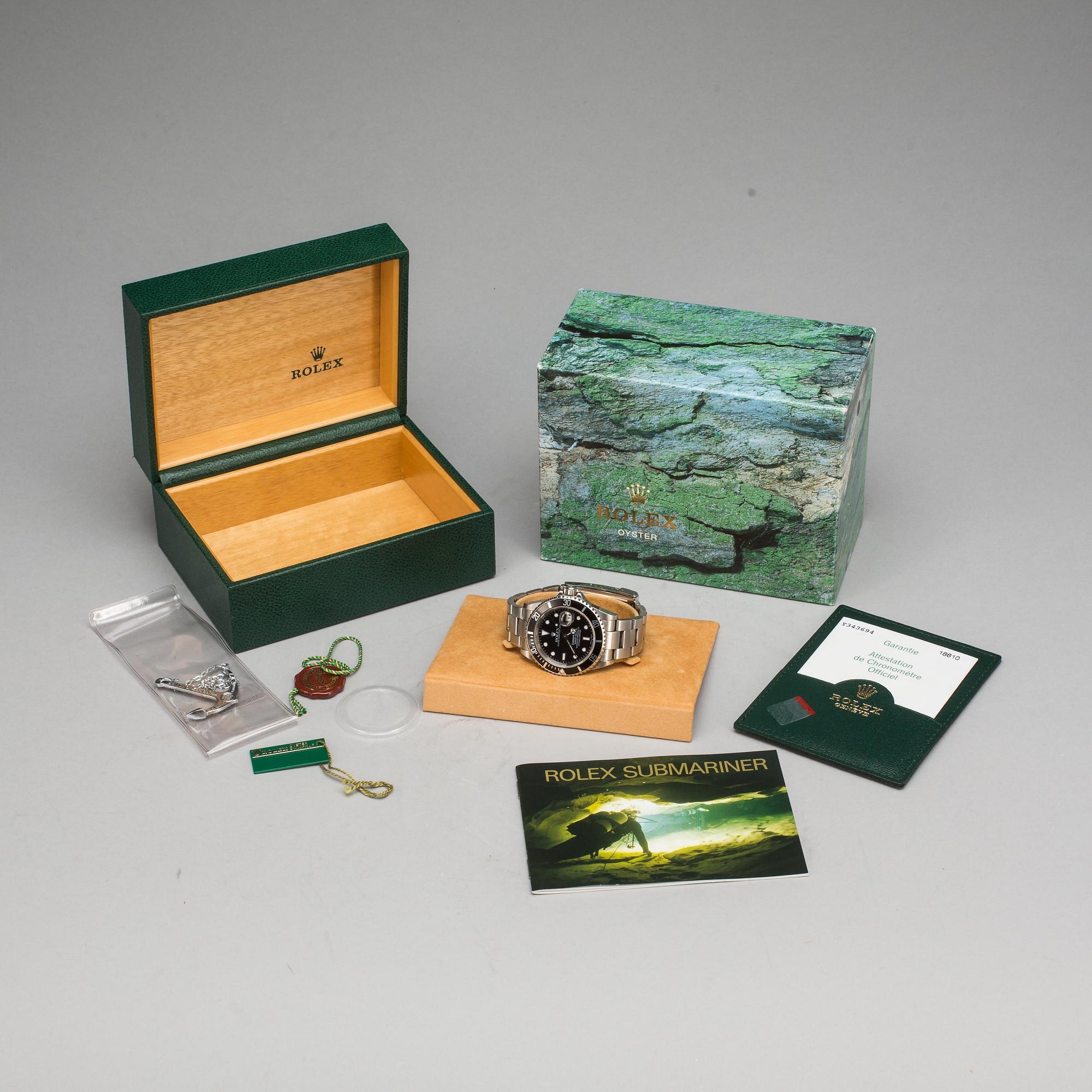 ARMBANDSUR, Rolex Oyster Perpetual Date, Submariner, Superlative Chronometer.