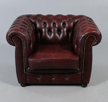 FÅTÖLJ, Chesterfieldmodell, 1900-talets andra hälft.