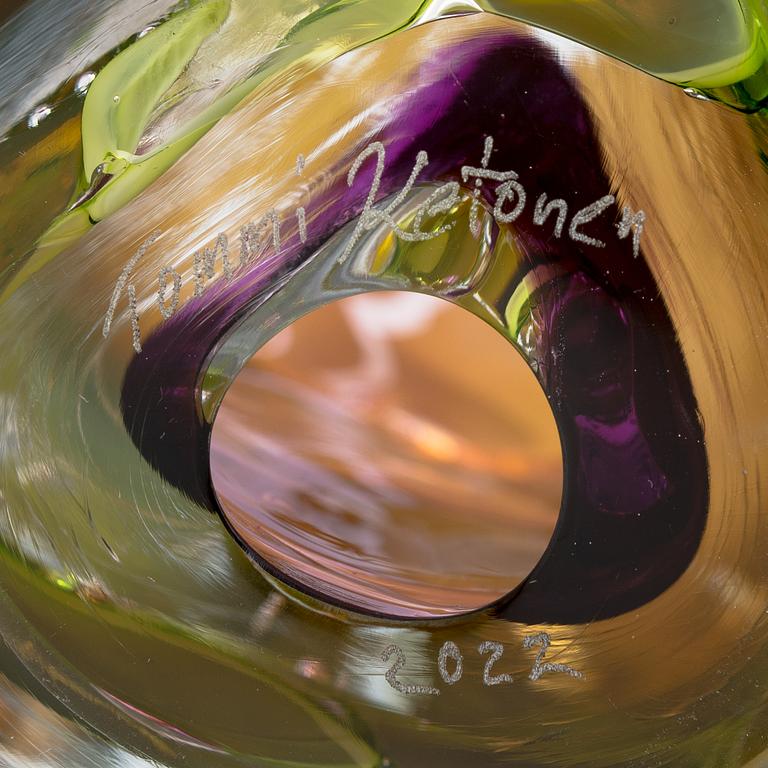 Tommi Ketonen, glass sculpture, 'Representative until the very end', signed Tommi Ketonen 2022, Nuutajärvi.