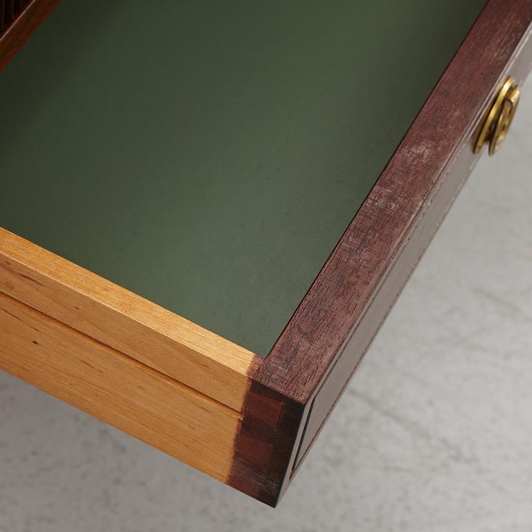 Bedside tables, a pair, Gustavian style, second half of the 20th century.