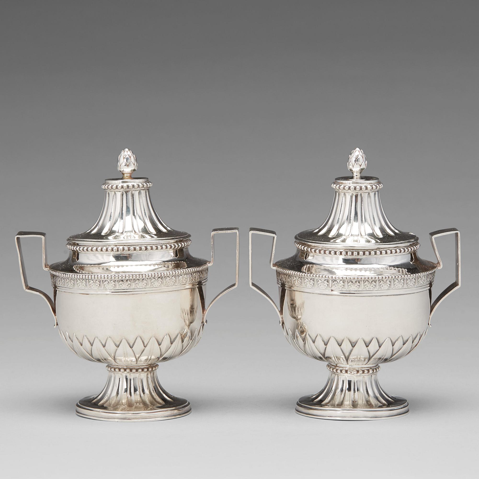 Wilhelm Smedberg, sockerskålar, ett par, silver, Karlstad (verksam 1777-1810). Gustavianska.
