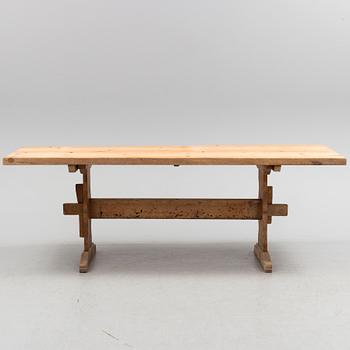 A 19th/20th century pinewood table.