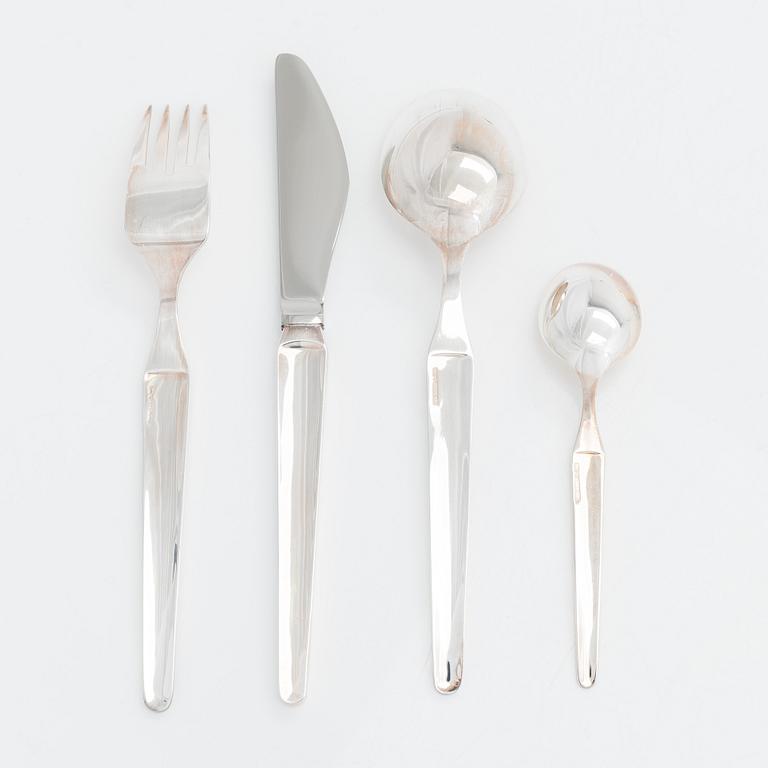 A 72-piece sterling silver cutlery set, 'Diplomat', Kultateollisuus Turku 1978. In three original boxes.