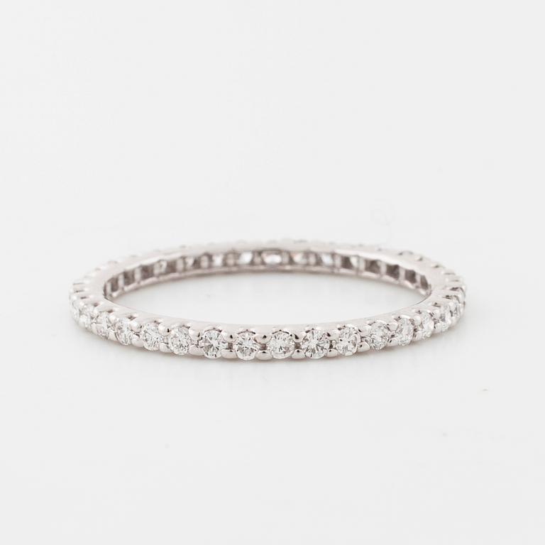 RING, med briljantslipade diamanter totalt ca 0.50 ct.