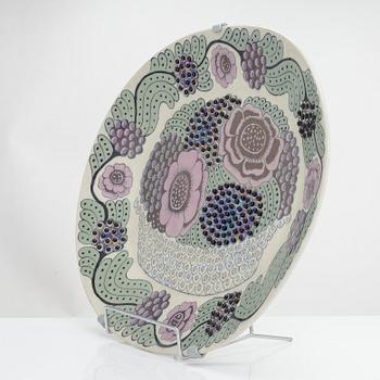 Birger Kaipiainen, a ceramic 'Anemone' dish marked "Arabia Art made in Finland 1981 Birger Kaipiainen, 65/200".