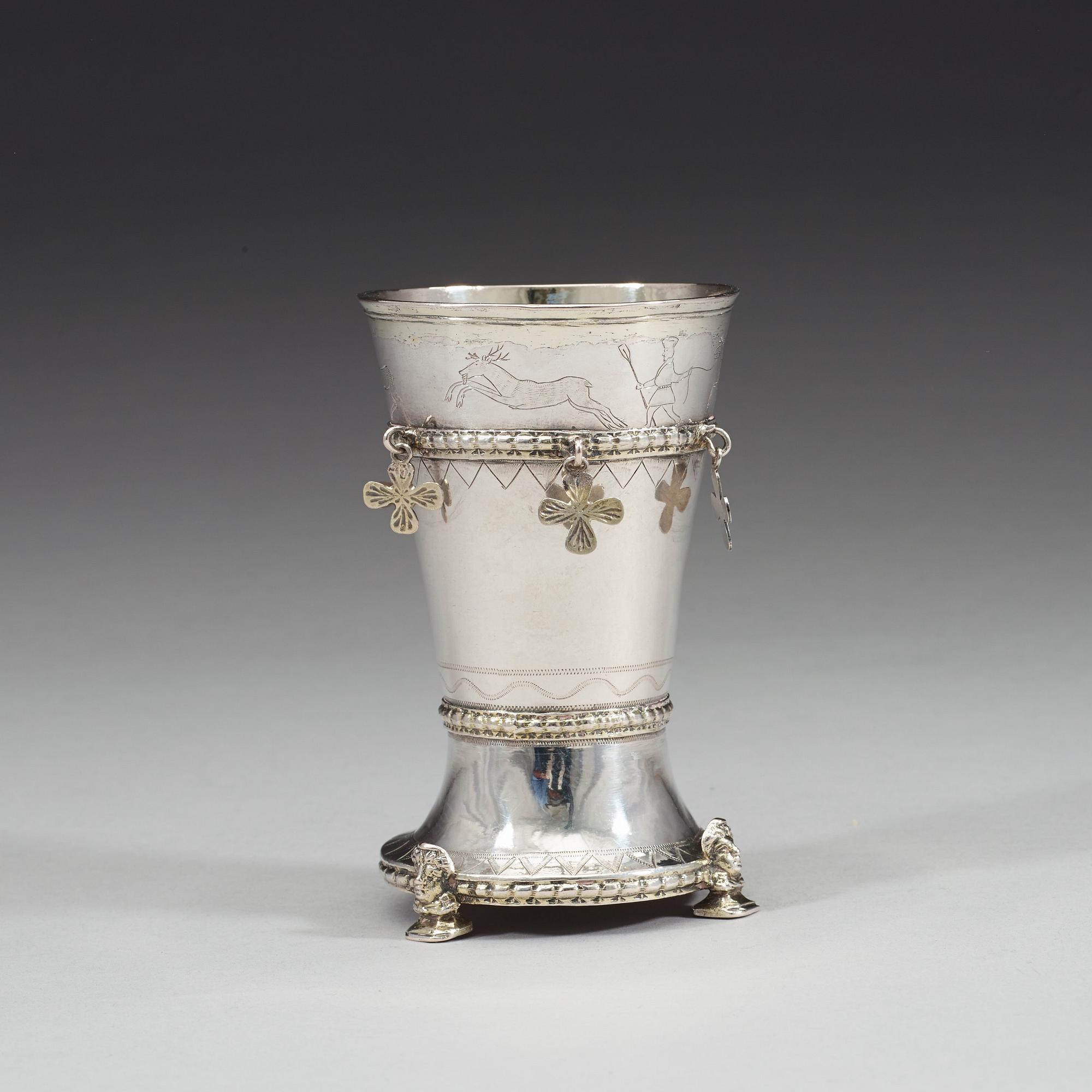 SKRAMMELBÄGARE, sannolikt av Ferdinand Sehl d.y., Stockholm 1727.