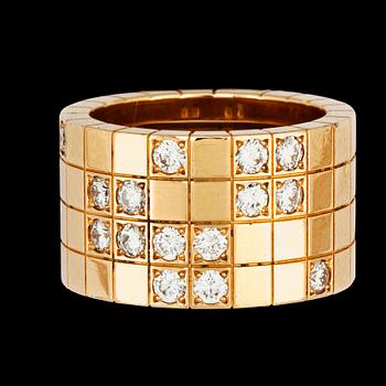 RING, Cartier, med briljantslipade diamanter totalt ca 0.75 ct. Serienummer: 14408A.