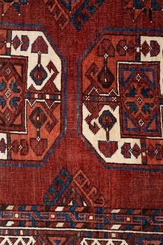 Carpet Erzari approx. 428 x 225 cm.