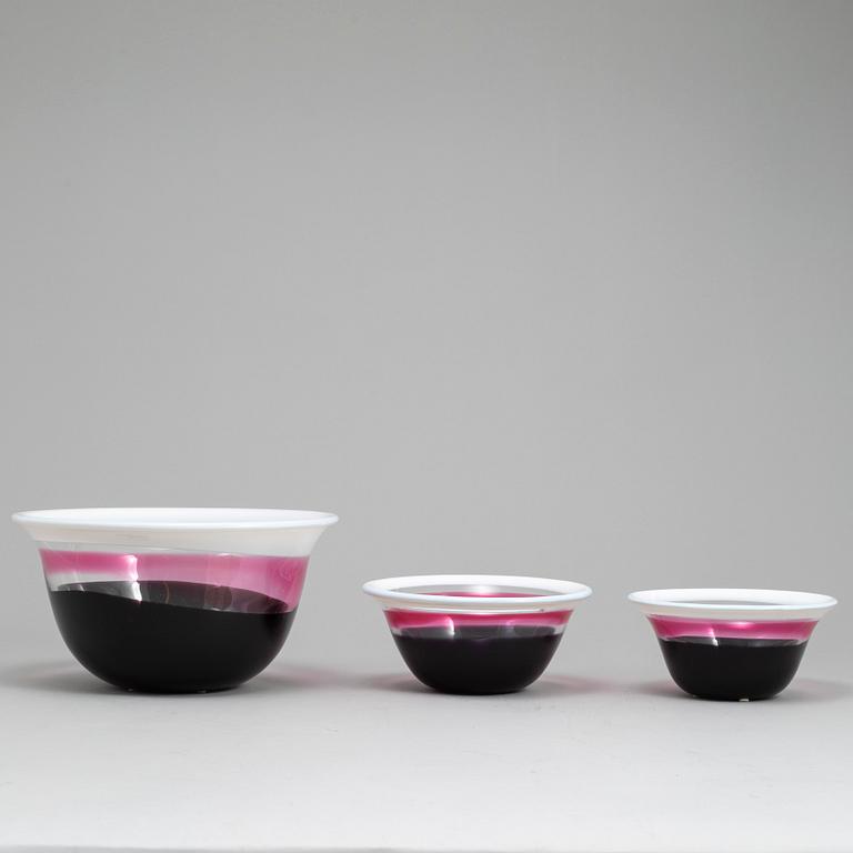 ERIK HÖGLUND, three glass bowls from Strömbergshyttan.