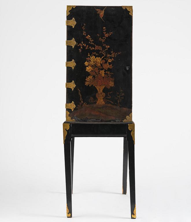 Kabinettskåp, troligen Tyskland, 1700-talets mitt.