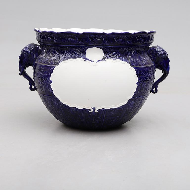 YTTERFODER, porslin, Rörstrand, omkring år 1900.