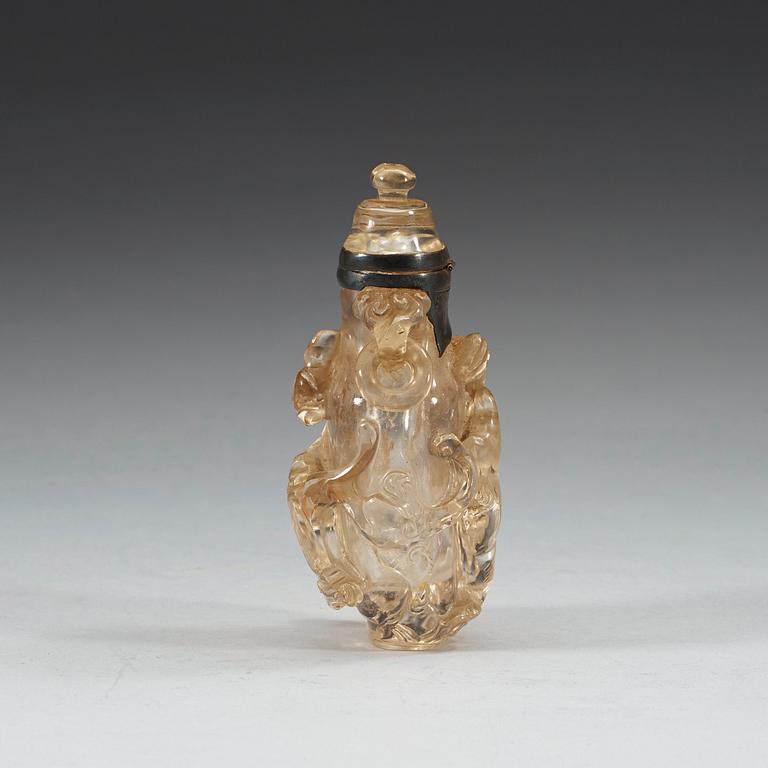 A rock-chrystal vase with cover, Qing dynasty (1644-1912).